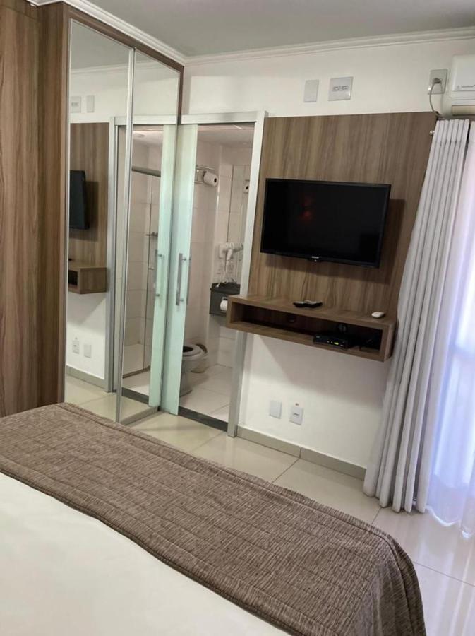 Flat Bristol Hotel, Muito Confortavel Apartamento Goiânia
